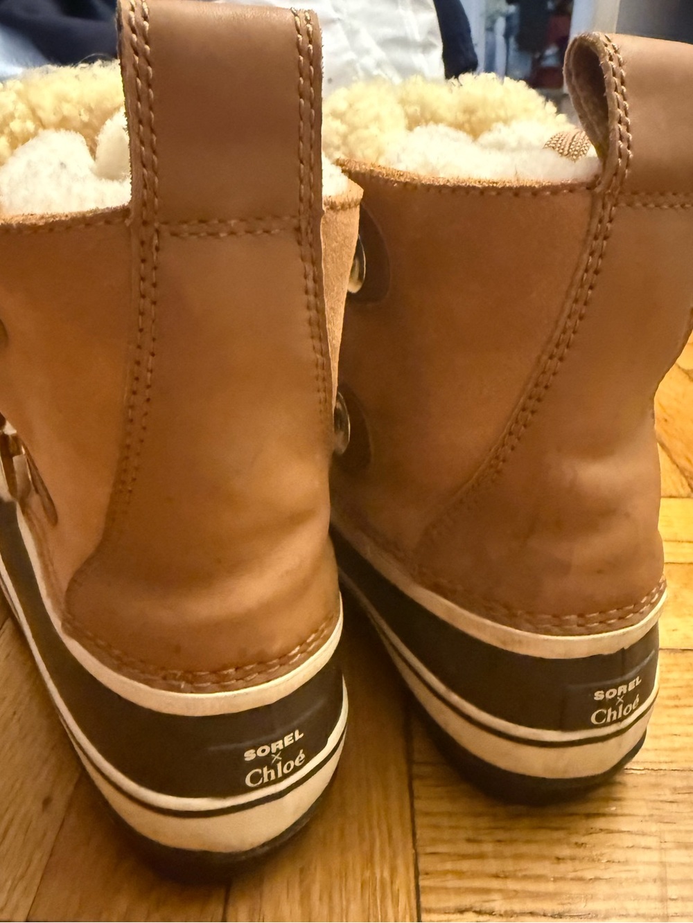 Sorel x Chloe winter boots - Picture 3 of 4